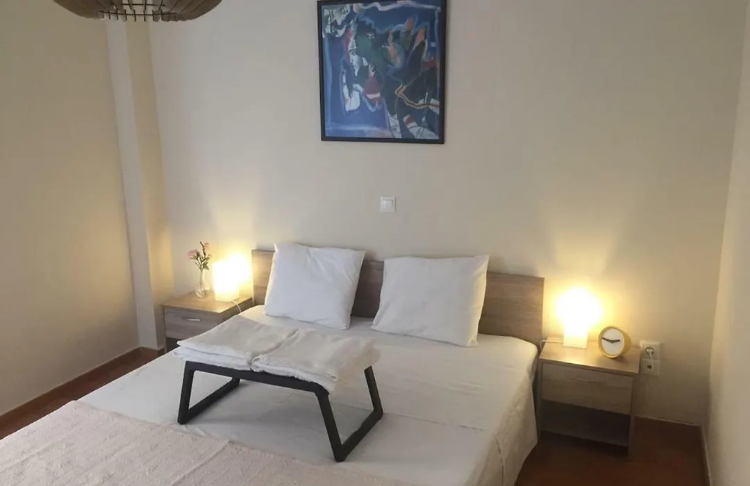 Thiseio Big Apartment-1