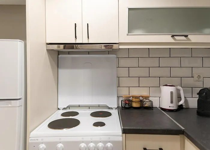 Entire Apt, 2 Bdrm, Next To A-Museum